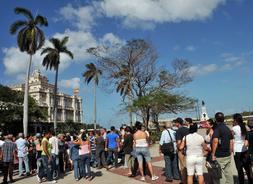 Cuba se queja de la gran demanda de cubanos que quieren ser españoles